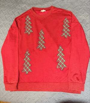 ODDY Red Christmas Tree
Plaid Applique Sweatshirt
(Size Large)